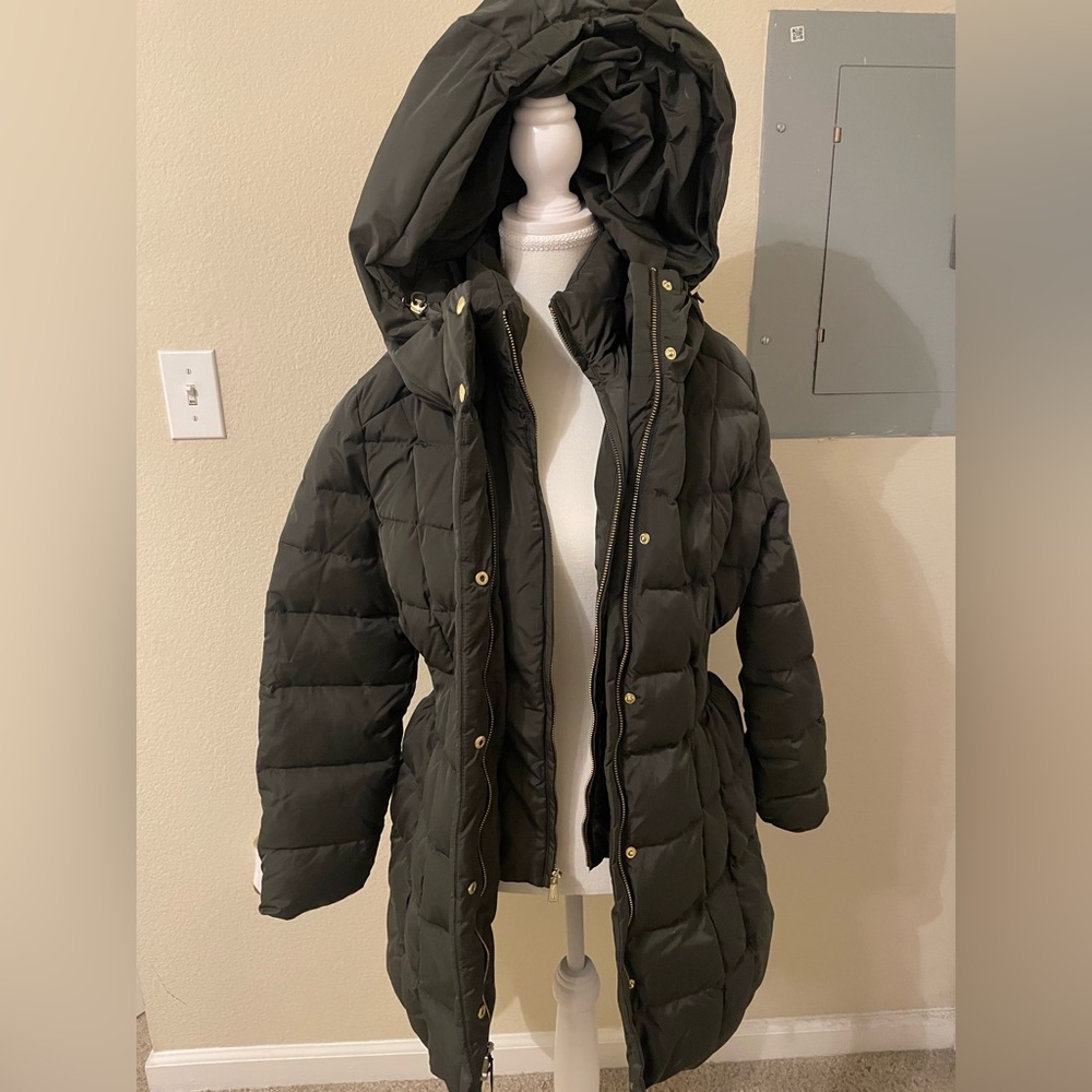 Very warm , stylish and heavy duty jacket